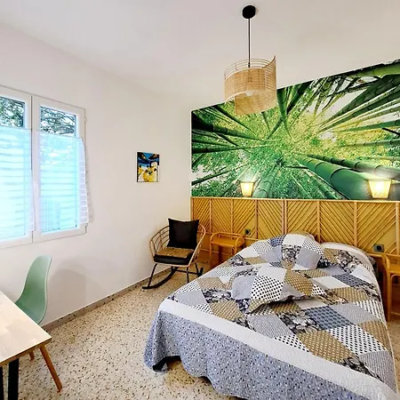 Hébergement de vacances 43 M2 2 épis - à 400m - Parking Jardin Terrasse Wifi *